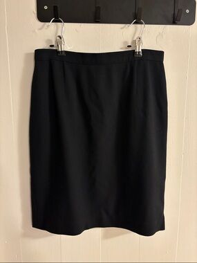 Vintage Giorgio Armani 100% Virgin Wool Classic Black Women's Pencil Skirt